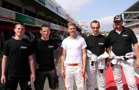 Motorsportteam Schulze mit Sebastian Vettel